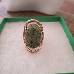 M+S Oval Jasper Cabochon Textured Gold Tone Statement Ring Size 6